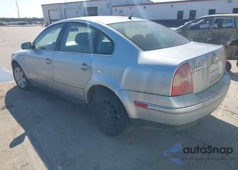 2003 Volkswagen Passat Glx z USA, uszkodzony, nr VIN WVWRH63B33P247895